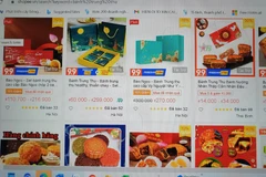 Emotivas ventas en línea de pasteles de luna vietnamitas en medio del COVID-19