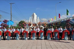 Conmemoran a víctimas fallecidos en la guerra para proteger la frontera suroeste