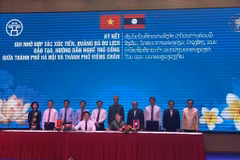 Buscan promover cooperación económica entre Hanoi y localidades laosianas