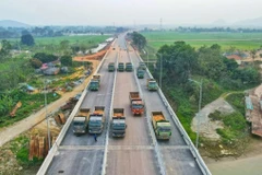 Primer ministro insta a acelerar modernización de autopistas