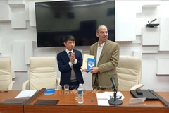 Presentan en La Habana libro sobre el socialismo en Vietnam 