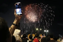 Fuegos artificiales en 11 lugares brillarán en el cielo de Ciudad Ho Chi Minh