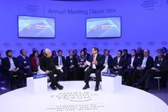 Efectúan diálogo sobre visión global de Vietnam en Davos