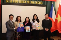Actualizan políticas específicas de desarrollo de Ciudad Ho Chi Minh para vietnamitas en Ultramar