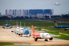 Aumentan trenes y aviones para atender necesidades de viaje por el Tet en Vietnam