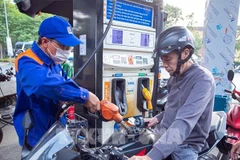 Precios de gasolina en Vietnam registran aumento ligero