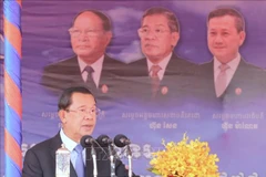 Mitin en Camboya para celebrar 45º aniversario de Victoria del 7 de enero