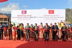 Inauguran en provincia de Laos parque financiado por localidad vietnamita 