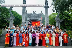 Vietnamitas en ultramar regresan a casa para conmemorar a fundadores de la nación