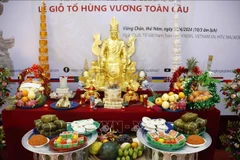 Vietnamitas en Laos y Francia rinden homenaje a los Reyes Hung