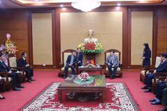 Hoa Binh y provincia laosiana de Houaphanh amplían cooperación multifacética