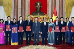 Designan 26 nuevos embajadores vietnamitas para mandato 2024-2027