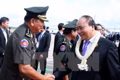 Premier vietnamita concluye con éxito participación en novena Cumbre de CLV