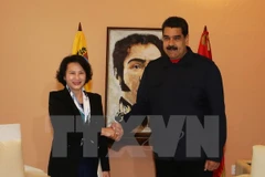 Presidenta parlamentaria de Vietnam se reúne con Nicolás Maduro