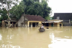 Khanh Hoa asiste a pobladores afectados por inundaciones 