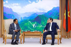 El primer ministro Pham Minh Chinh recibe en Hanoi al asesor de Seguridad Nacional de la India, Ajit Doval, en ocasión de su visita a Vietnam para asistir a la ceremonia fúnebre del secretario general del Partido Comunista Nguyen Phu Trong. (Fuente: VNA)