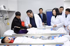 Premier vietnamita visita hospitales de Hanoi con motivo del Tet
