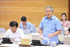 El mayor general Hoang Anh Tuyen, portavoz del Ministerio de Seguridad Pública de Vietnam, responde a las preguntas de los reporteros. (Foto: VNA)