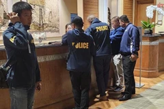 La policía tailandesa llega al lugar para realizar una investigación (Foto: Khaosod)