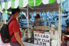 Ciudad Ho Chi Minh abre nuevo espacio para vendedores ambulantes 