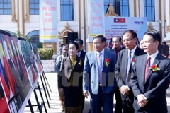 VNA y KLP celebran exposición fotográfica sobre nexos Vietnam-Laos