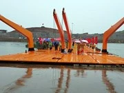 Inauguran puente flotante en la frontera Vietnam-China