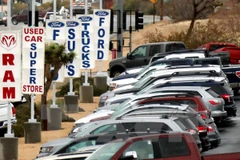 Ventas de automóviles importados en Vietnam se disparan en marzo