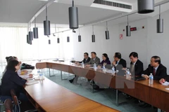 Vietnam promueve unidad de connacionales en el extranjero