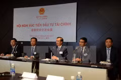 Efectúan conferencia de promoción de inversión financiera de Japón en Vietnam 