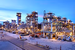 Grupos petroleros vietnamita y tailandés acelerarán el proyecto de complejo petroquímico 
