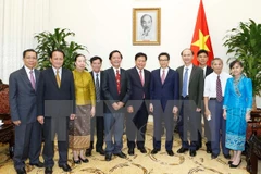 Vietnam y Laos estrechan cooperación en sector de salud