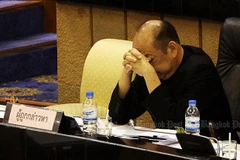 Excanciller de Tailandia acusado de reexpedir pasaportes a exiliado político 
