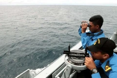 Naufragio en Malasia deja 13 desaparecidos