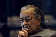 Malasia investiga pérdidas de divisas bajo mandato de expremier Mahathir Mohamad