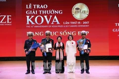 Premios KOVA honra a vietnamitas con destacadas contribuciones a investigación científica