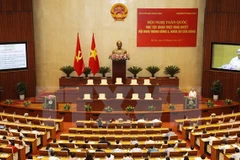 Premier vietnamita pide determinación y acción para materializar resoluciones partidistas