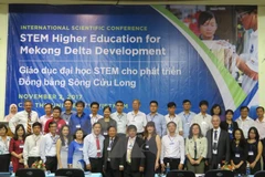 Vietnam busca reformar sistema educativo en correspondencia con cuarta revolución industrial