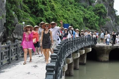 Vietnam por convertir turismo en sector económico clave