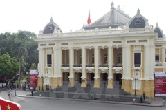 Lanzan programa de visita virtual al Gran Teatro de Ópera de Hanoi