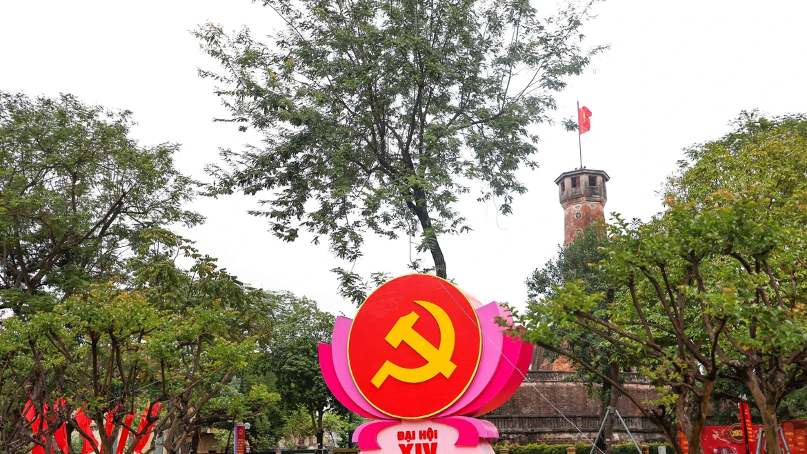 Capital de Vietnam se llena de flores y banderas en saludo al XIV Congreso Nacional del Partido