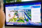 Muchas empresas de turismo y hotelería utilizan bot conversacional y asistentes virtuales para aumentar la personalización de la experiencia del cliente. (Foto: tuoitre.vn)