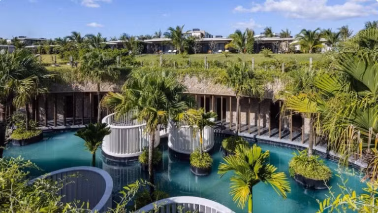 Hidden Spa-Water Hope, diseñado por IDEE Architects en Khanh Hoa (Fuente: T.C.)