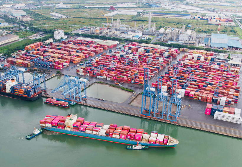 Buques portacontenedores atracan en el puerto TCIT, parte del complejo portuario de Cai Mep (Fuente: sggp.org.vn)