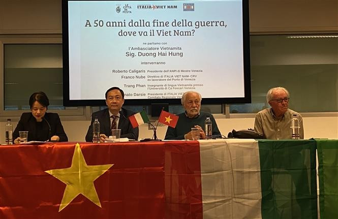 En el coloquio en la ciudad de Mestre. (Fuente: VNA)