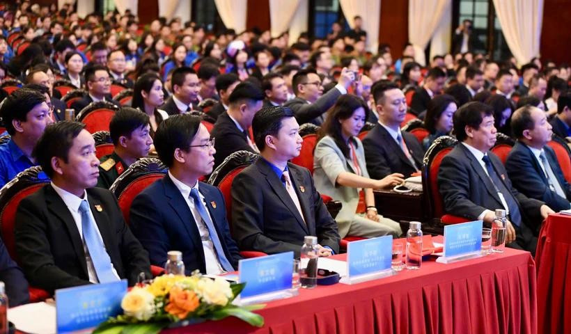 Ceremonia de inauguración del XXIV Encuentro amistoso entre jóvenes de Vietnam y China. (Fuente: Vietnam+) 