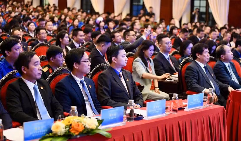 Ceremonia de inauguración del XXIV Encuentro amistoso entre jóvenes de Vietnam y China. (Fuente: Vietnam+) 