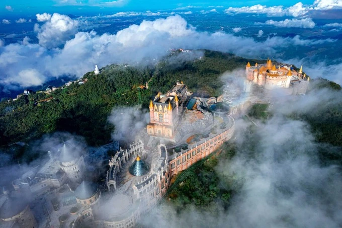 El complejo turístico Sun World Ba Na Hills, un destino atractivo para los turistas nacionales e internacionales en Da Nang. (Fuente: VNA)