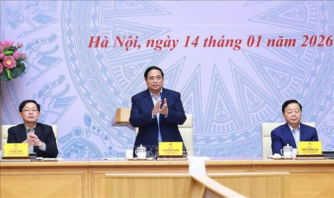 El primer ministro de Vietnam, Pham Minh Chinh, preside la reunión (Fuente: VNA)