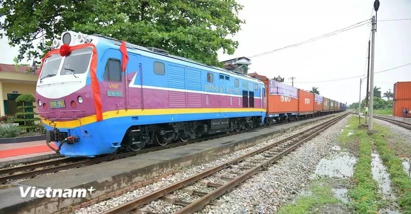 Un tren transportando mercancías a China (Fuente: Vietnam+) 