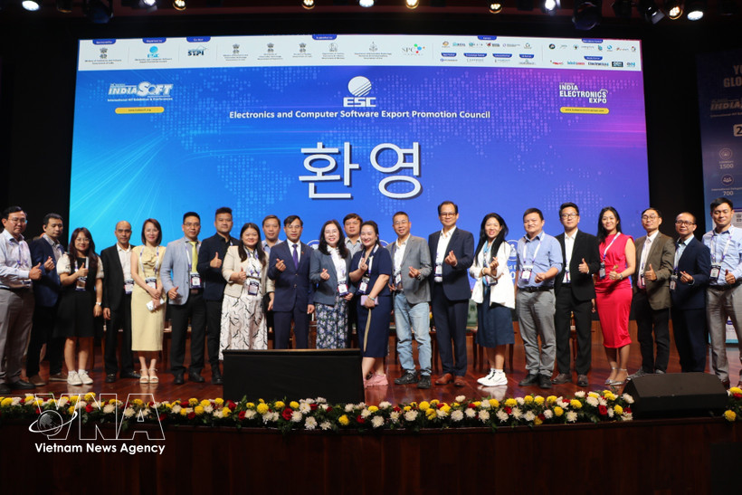 Representantes de la delegación vietnamita (Fuente: VNA)